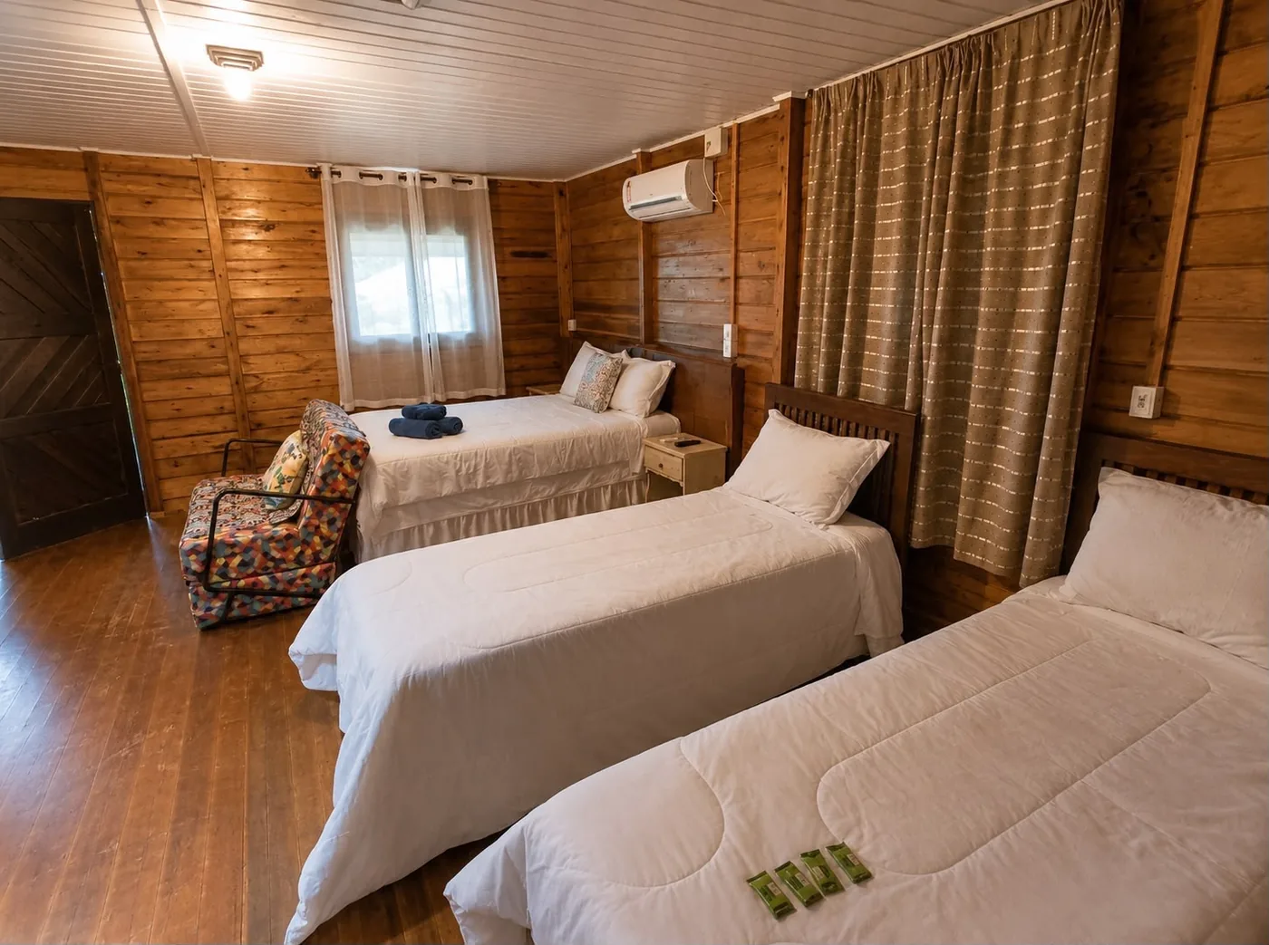 Hospedagem sem hidromassagem - quarto
